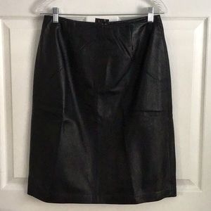 🔥🔥 TAKE 50% OFF LIST PRICE 🔥🔥    PAMELA DENNIS.         LEATHER SKIRT